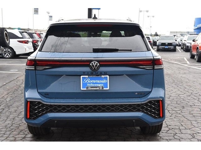 2026 Volkswagen Tiguan 2.0T SE R-Line Black