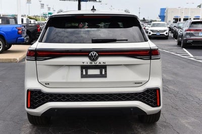 2026 Volkswagen Tiguan 2.0T SE R-Line Black