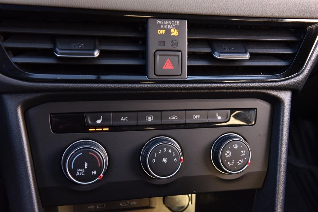 2022 Volkswagen Taos SE FWD