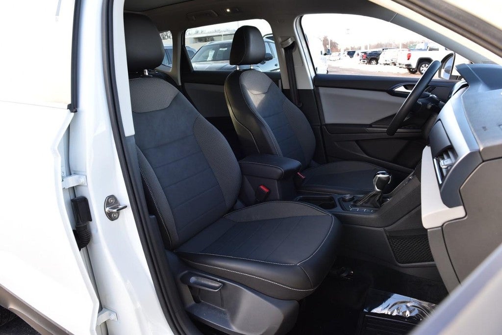 2022 Volkswagen Taos SE FWD