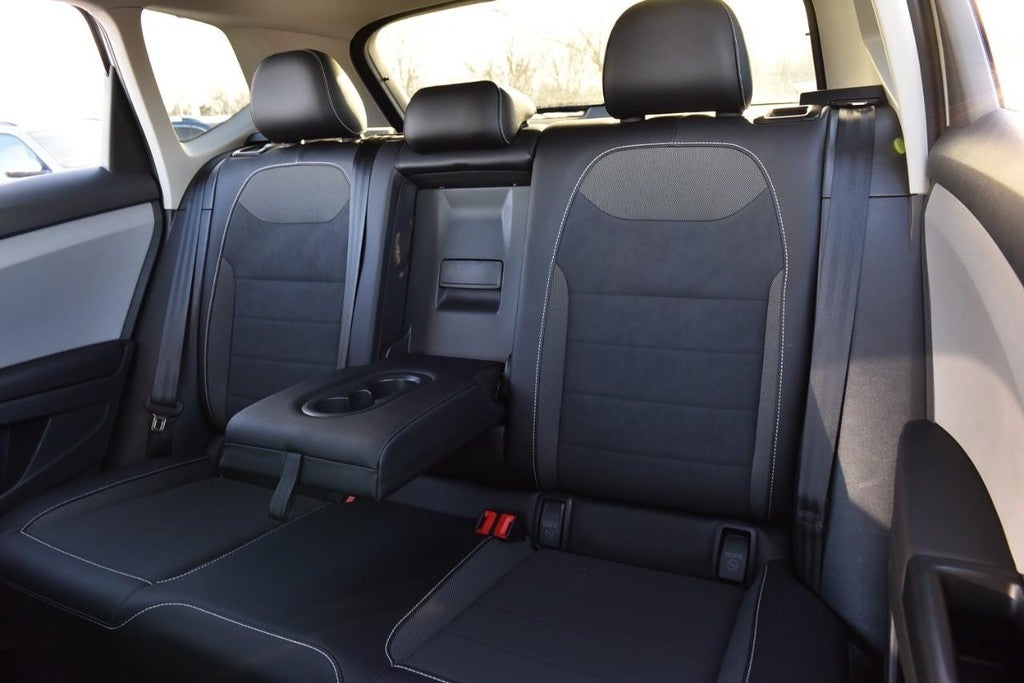 2022 Volkswagen Taos SE FWD