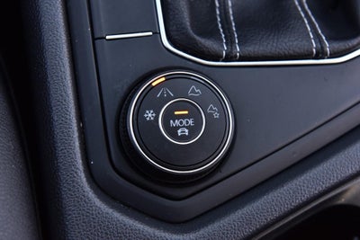 2022 Volkswagen Taos SE 4MOTION