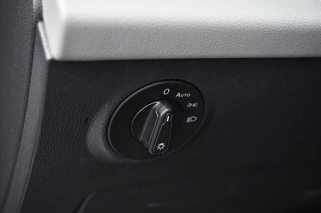 2022 Volkswagen Taos SE FWD