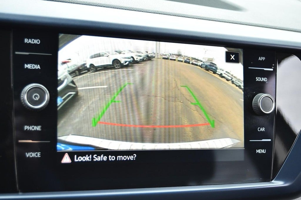 2022 Volkswagen Taos SE FWD