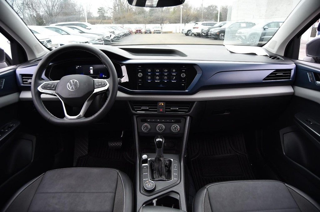 2022 Volkswagen Taos SE FWD