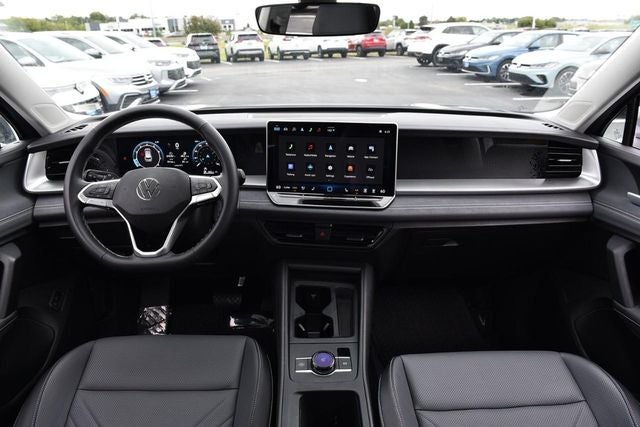 2025 Volkswagen Tiguan 2.0T SE