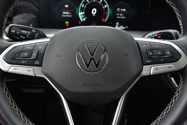 2025 Volkswagen Tiguan 2.0T SE