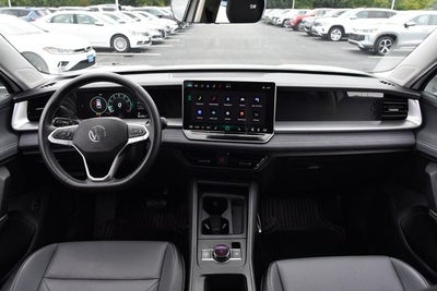 2025 Volkswagen Tiguan 2.0T SE