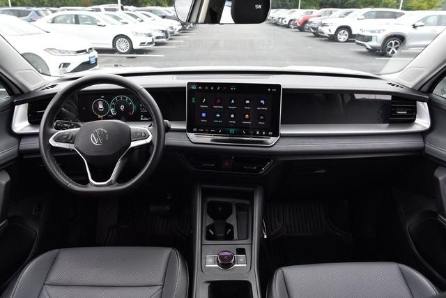2025 Volkswagen Tiguan 2.0T SE