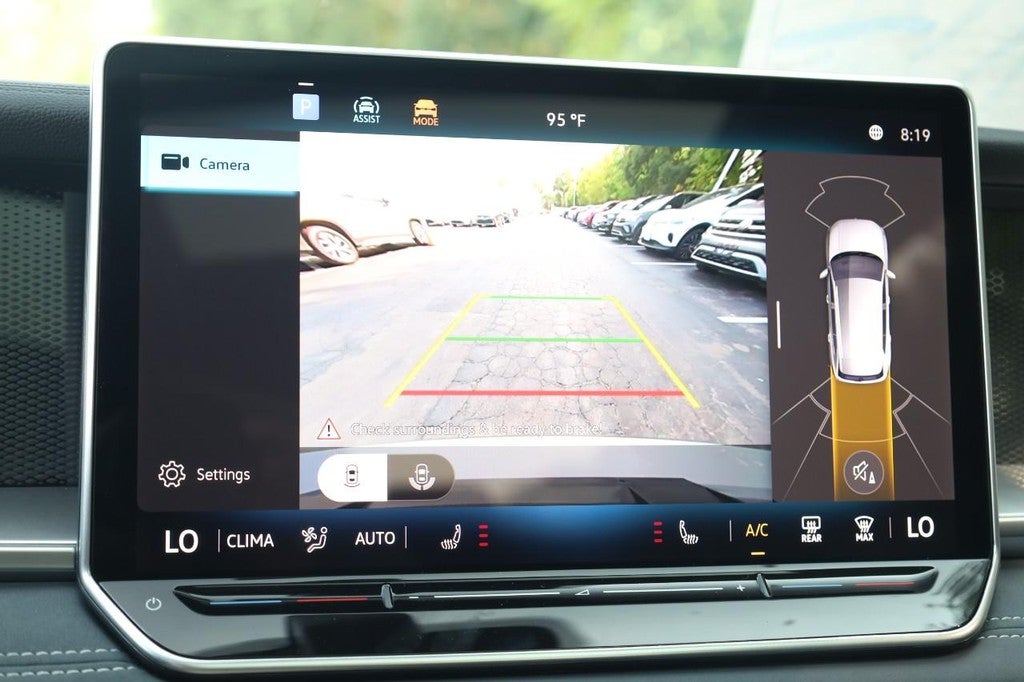 2025 Volkswagen Tiguan 2.0T SE 4MOTION