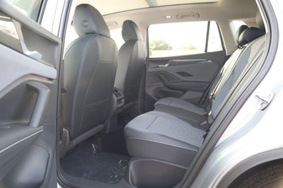 2025 Volkswagen Tiguan 2.0T SE 4MOTION