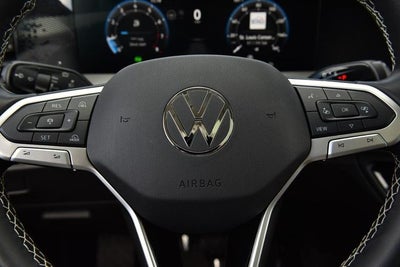 2025 Volkswagen Tiguan 2.0T SE