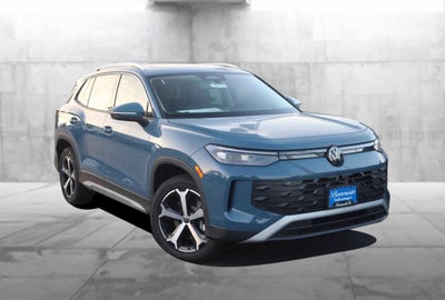 2025 Volkswagen Tiguan 2.0T SE 4MOTION