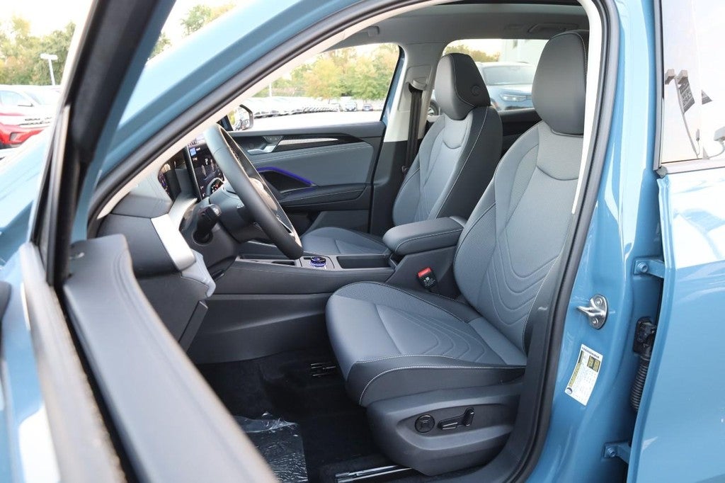 2025 Volkswagen Tiguan 2.0T SE 4MOTION