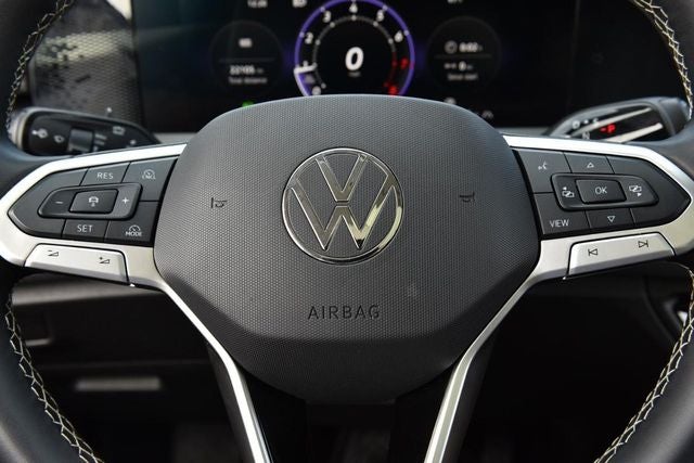 2025 Volkswagen Tiguan 2.0T SE