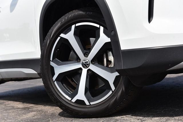 2025 Volkswagen Tiguan 2.0T SE