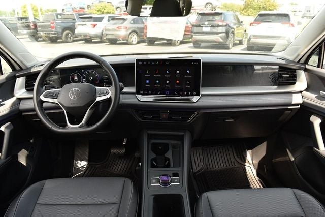 2025 Volkswagen Tiguan 2.0T SE