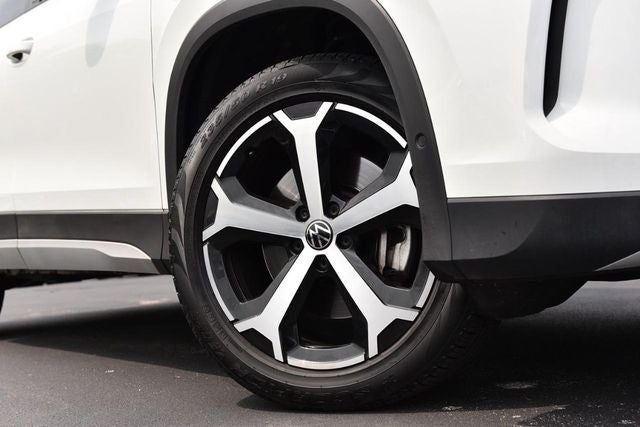2025 Volkswagen Tiguan 2.0T SE