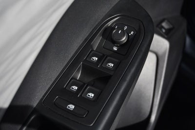 2022 Volkswagen Taos S 4MOTION