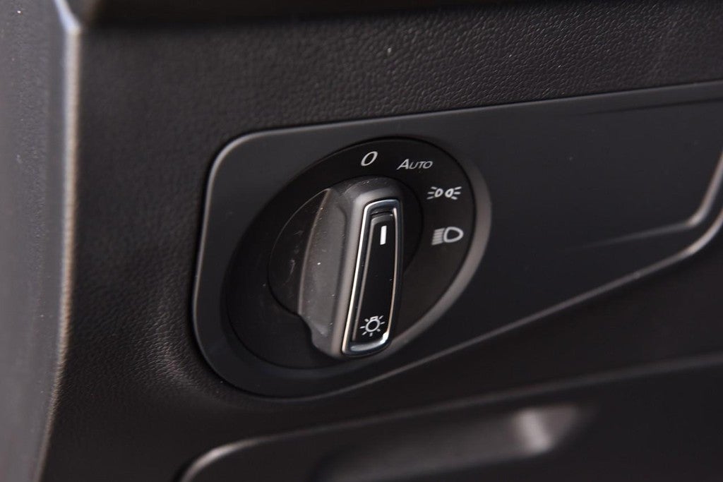 2024 Volkswagen Tiguan 2.0T SE FWD