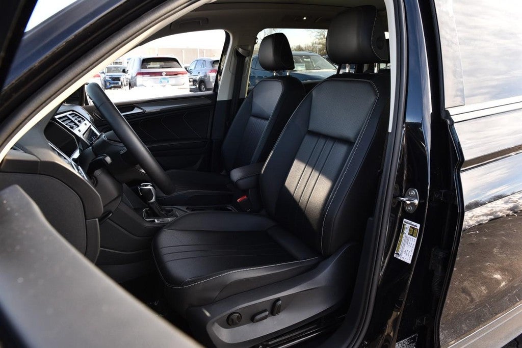 2024 Volkswagen Tiguan 2.0T SE FWD