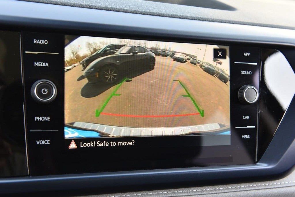 2023 Volkswagen Taos SE 4MOTION