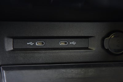 2023 Volkswagen Taos SE 4MOTION