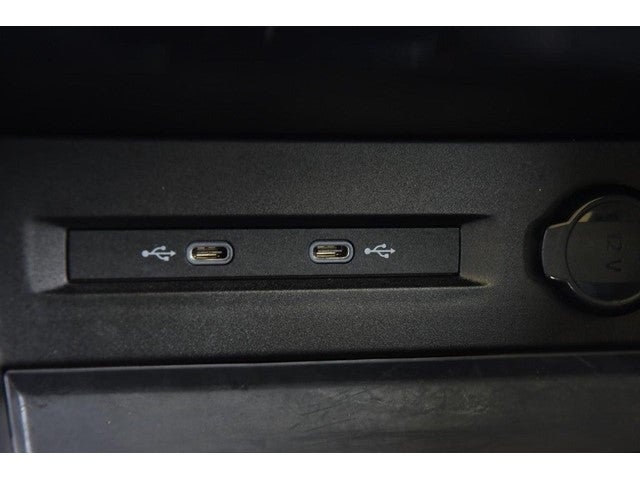 2023 Volkswagen Taos SE 4MOTION