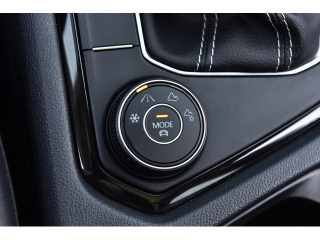 2023 Volkswagen Taos SE 4MOTION