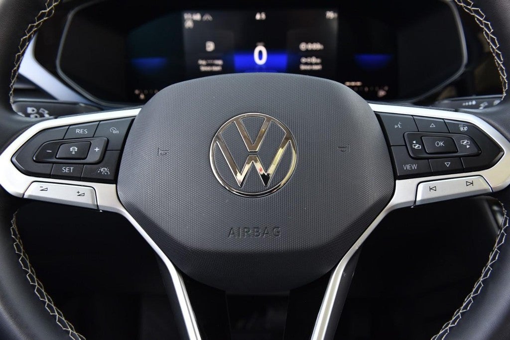 2023 Volkswagen Taos SE 4MOTION