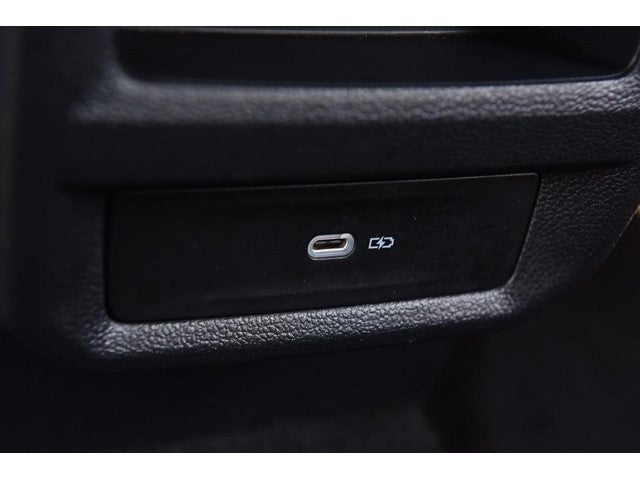 2023 Volkswagen Taos SE 4MOTION