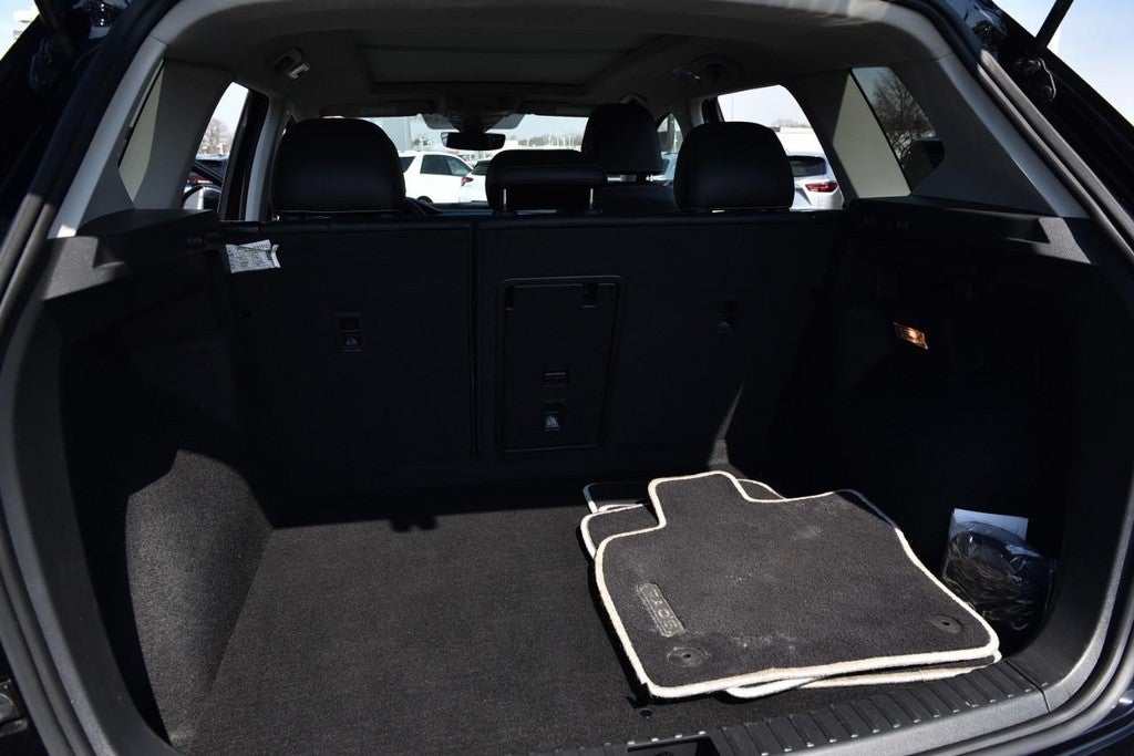 2023 Volkswagen Taos SE 4MOTION