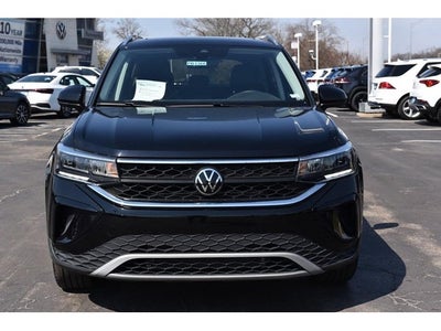 2023 Volkswagen Taos SE 4MOTION