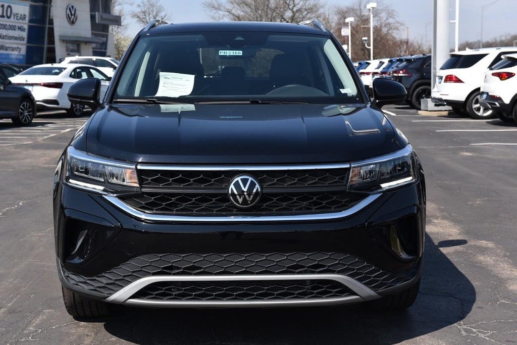 2023 Volkswagen Taos SE 4MOTION