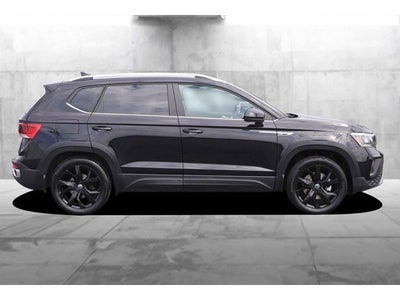 2023 Volkswagen Taos SE
