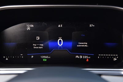 2025 Volkswagen Taos SE FWD