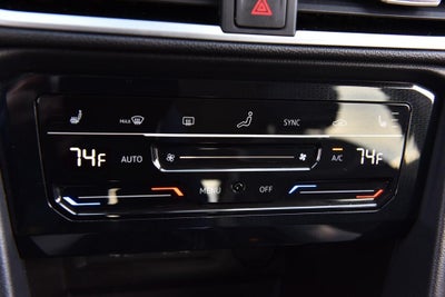 2025 Volkswagen Taos SE FWD