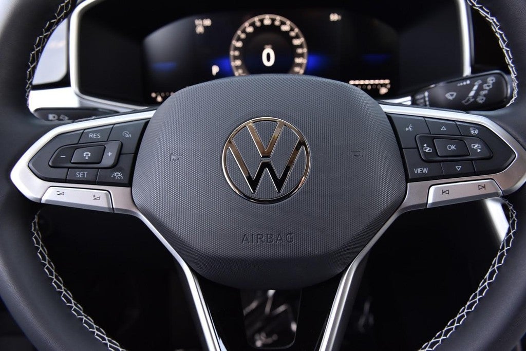 2026 Volkswagen Taos SE FWD