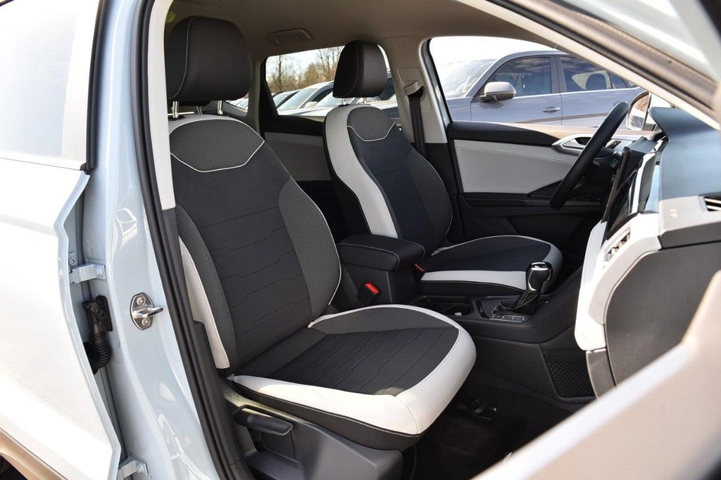 2026 Volkswagen Taos SE FWD