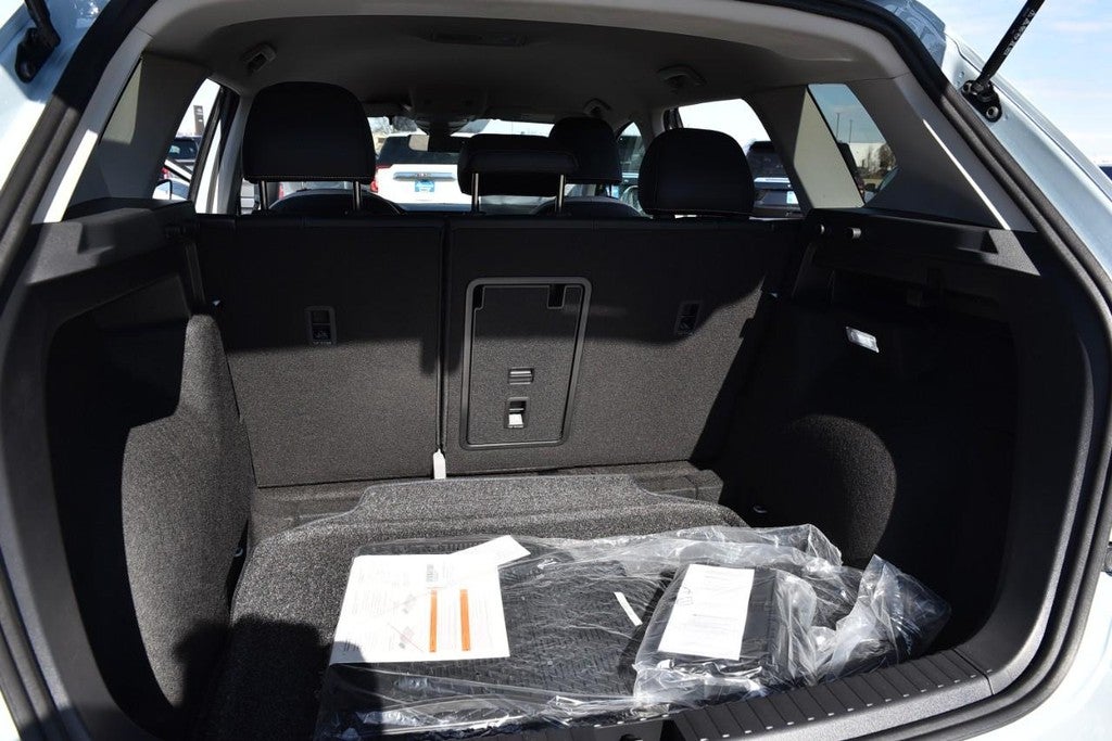 2026 Volkswagen Taos SE FWD