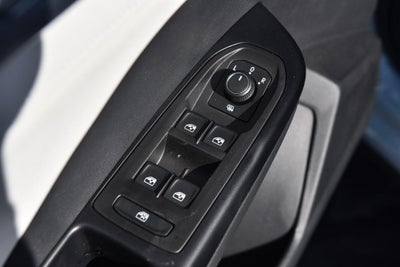 2026 Volkswagen Taos SE FWD