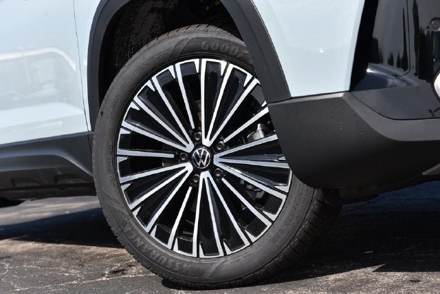 2027 Volkswagen Taos 1.5T SE