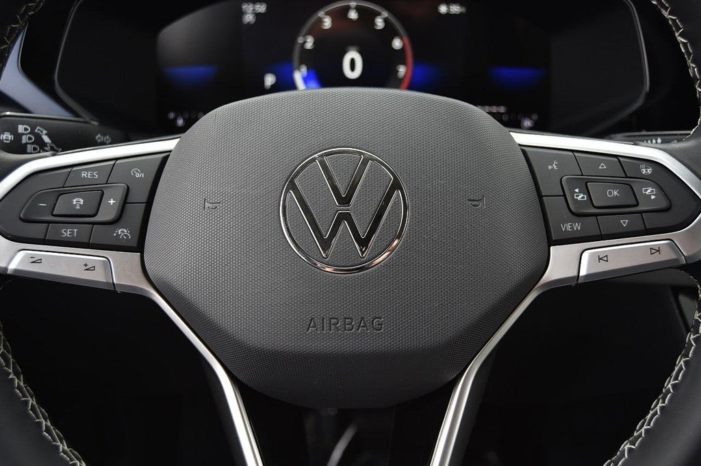 2023 Volkswagen Taos SE FWD