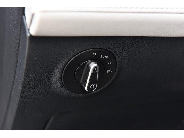 2026 Volkswagen Taos SE 4MOTION