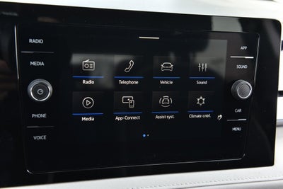 2026 Volkswagen Taos SE 4MOTION