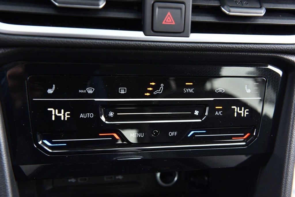 2026 Volkswagen Taos SE 4MOTION