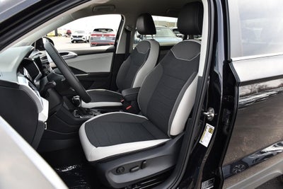 2026 Volkswagen Taos SE 4MOTION