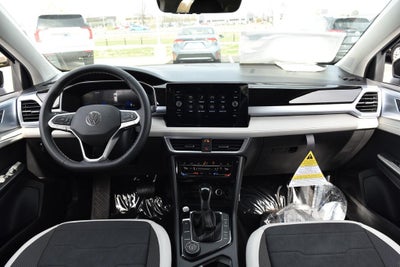 2026 Volkswagen Taos SE 4MOTION