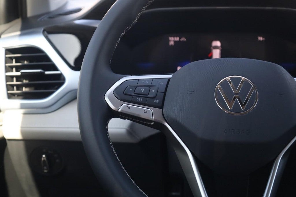 2026 Volkswagen Taos SE 4MOTION