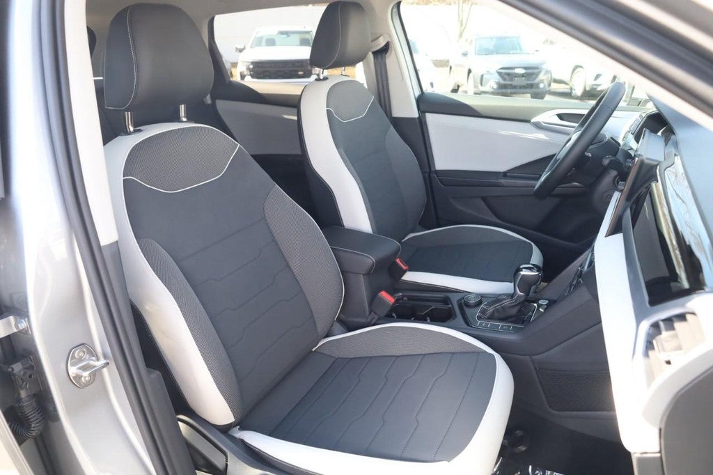 2026 Volkswagen Taos SE 4MOTION